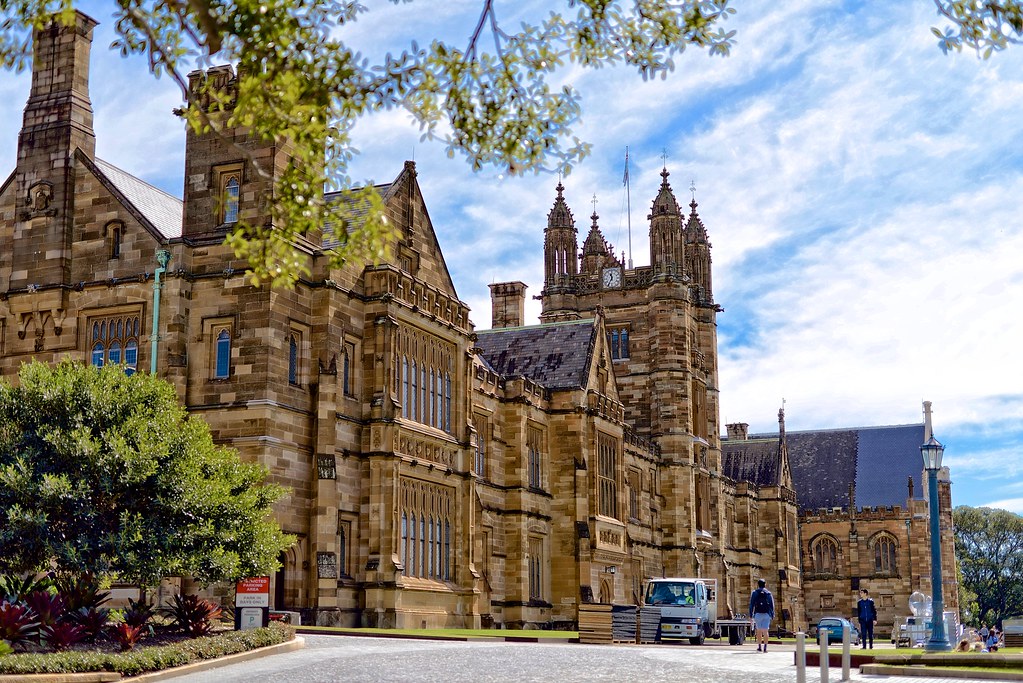 Best Public Universities to Study Abroad: Combining Reputation and Accessibility